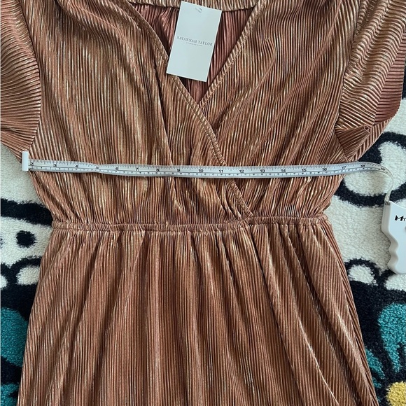 NWT See and Be Seen Arya Metallic Bronze Maxi Dress Size Medium - Picture 7 of 12